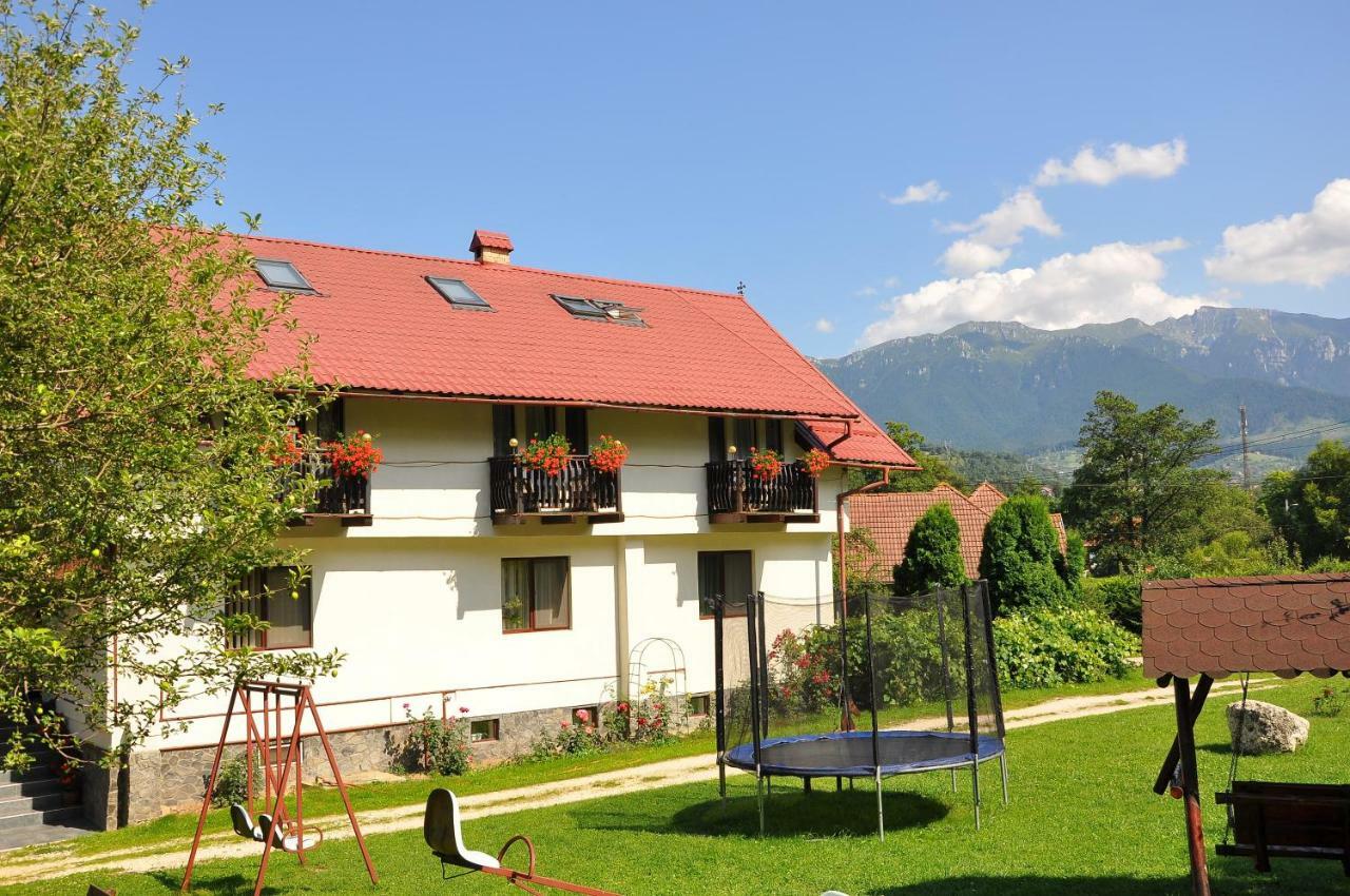 Pel Flora Hotel Бран Екстериор снимка